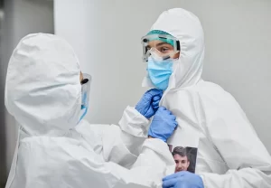 SURGICAL/ISOLATION GOWNS (MEDICAL WEAR)